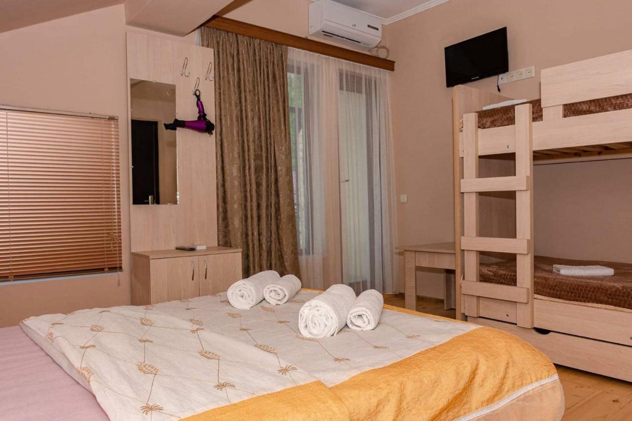 Shera Hotel Боржоми Екстериор снимка